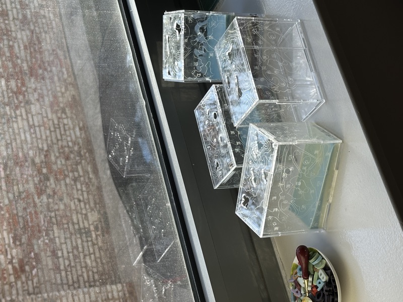 Cognitive Sedimenter
A device invented by a rebel group to record the deposition of ideas over time.
Melting candles simulate the accumulation of layers of thought within the story.
Through audience interaction and the burning of the candles, a chaotic landscape is created.